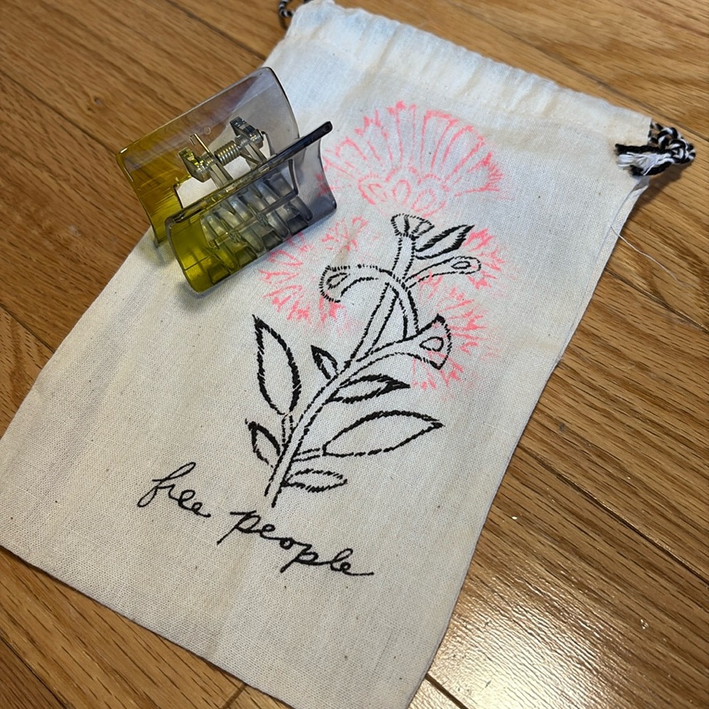 NWT New Free People Hair Claw - Hair Clip with Sack